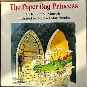 1987 Vintage The Paper Bag Princess Book by Robert Munsch